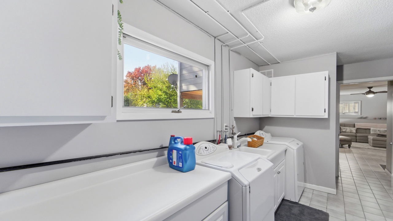 Photo of Bedroom in Windsor Heights