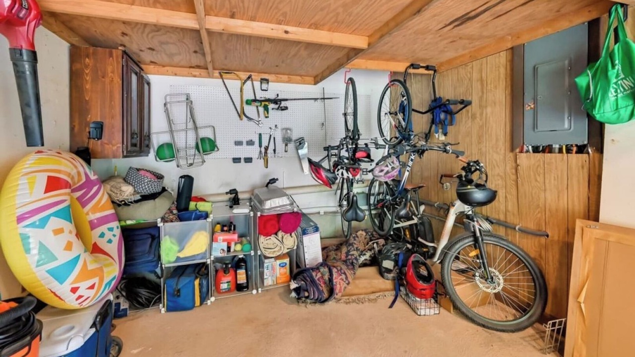 Photo of Others in Tolland