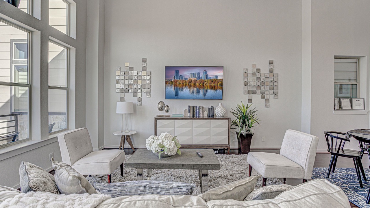 Photo of Livingroom in Tobin Hill
