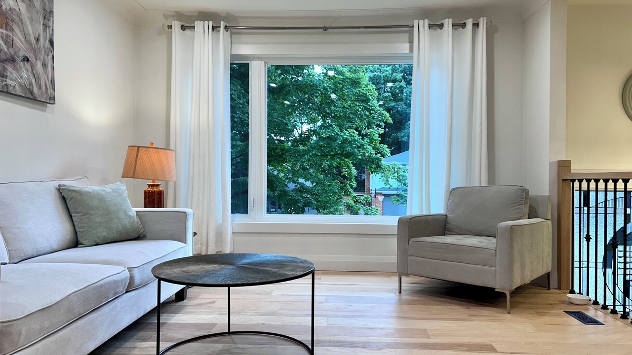 Photo of Livingroom in Burlington