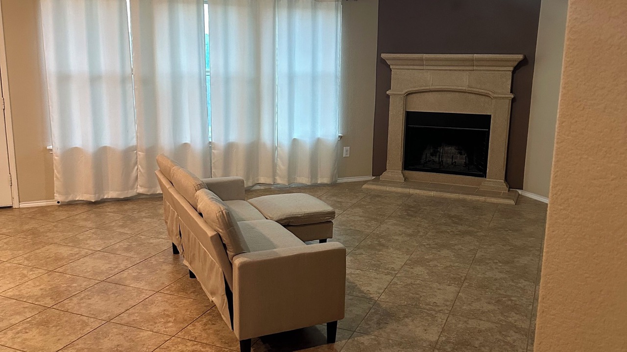 Photo of Livingroom in Cross Roads