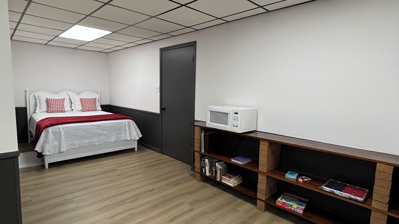 Photo of Bedroom in Northport