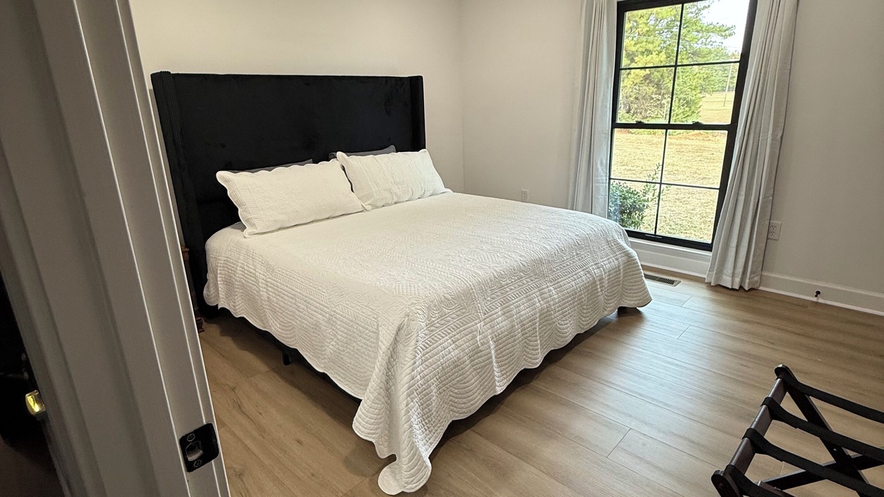 Photo of Bedroom in Northport