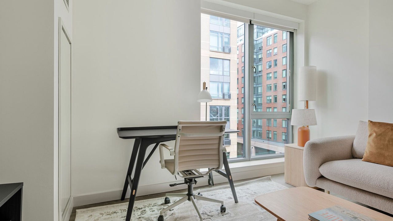 Photo of Livingroom in Downtown Boston