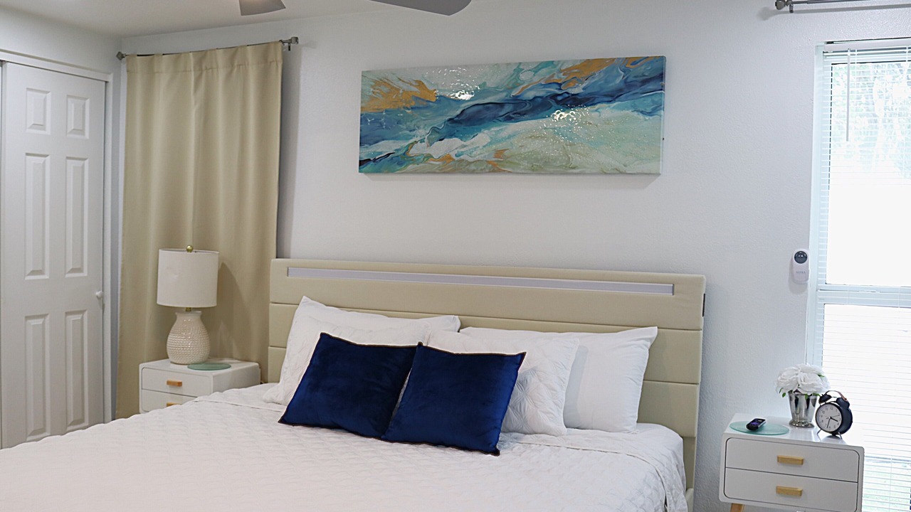 Photo of Bedroom in Bearss Plaza