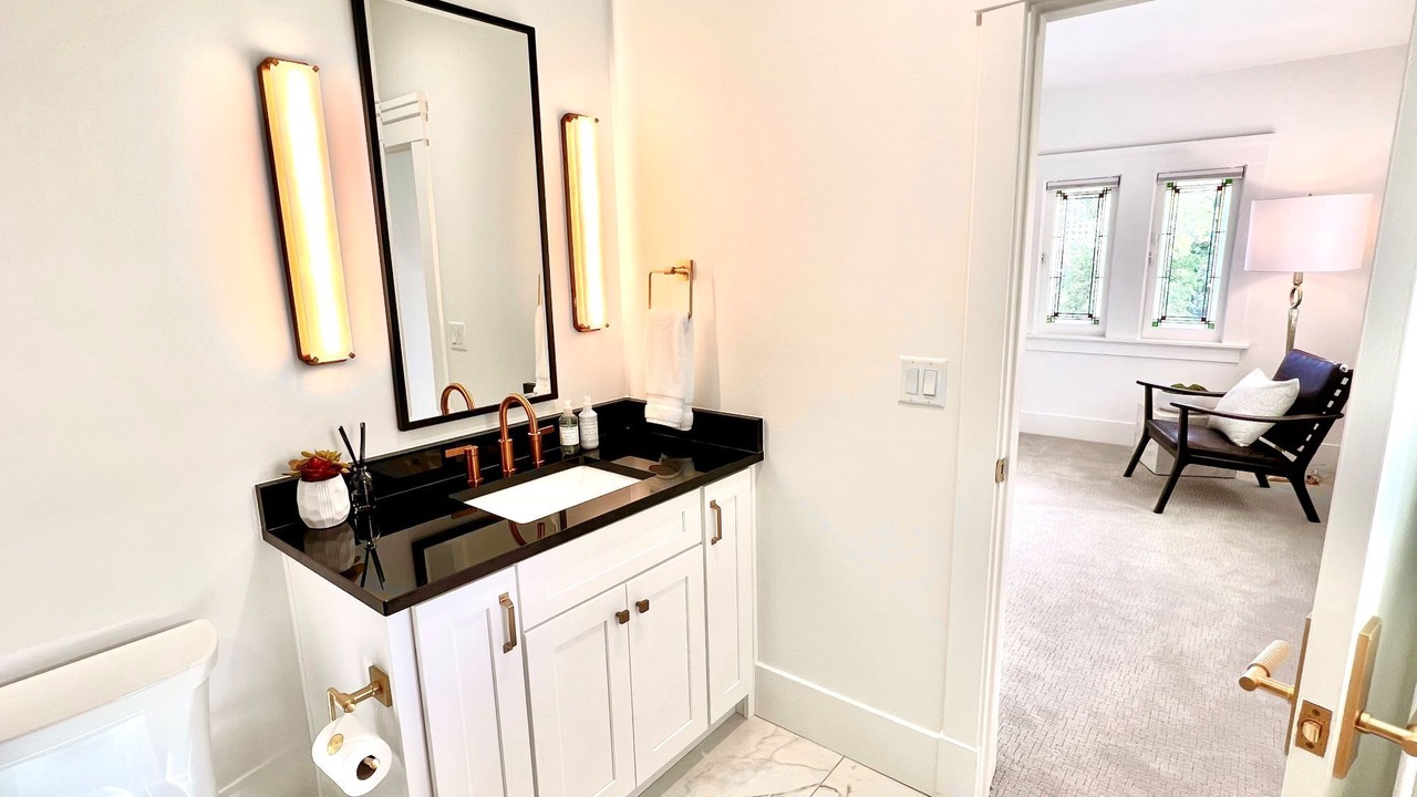 Photo of Bathroom in Downtown Salt Lake City