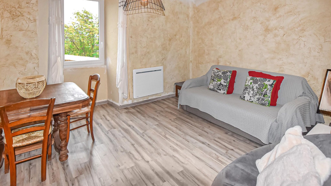 Photo of Bedroom in Lalevade-dʼArdeche