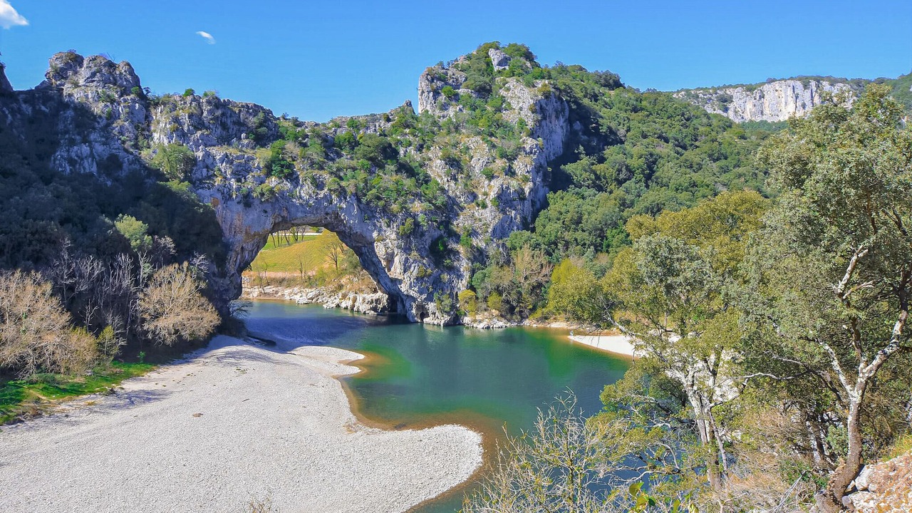 Photo of Others in Lalevade-dʼArdeche
