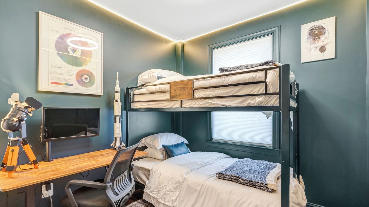 Photo of Bedroom in Edgewood