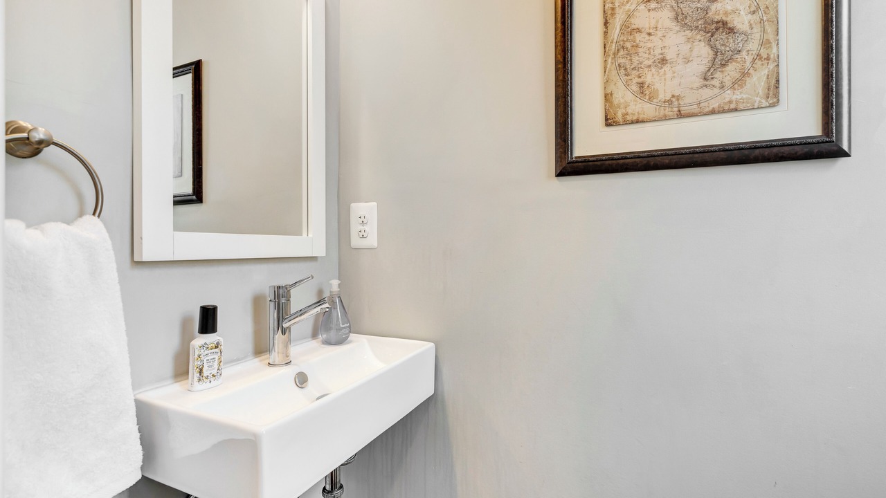 Photo of Bathroom in Edgewood
