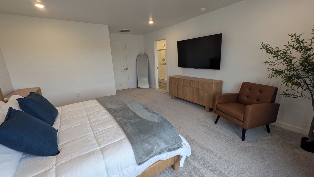 Photo of Bedroom in Eagle