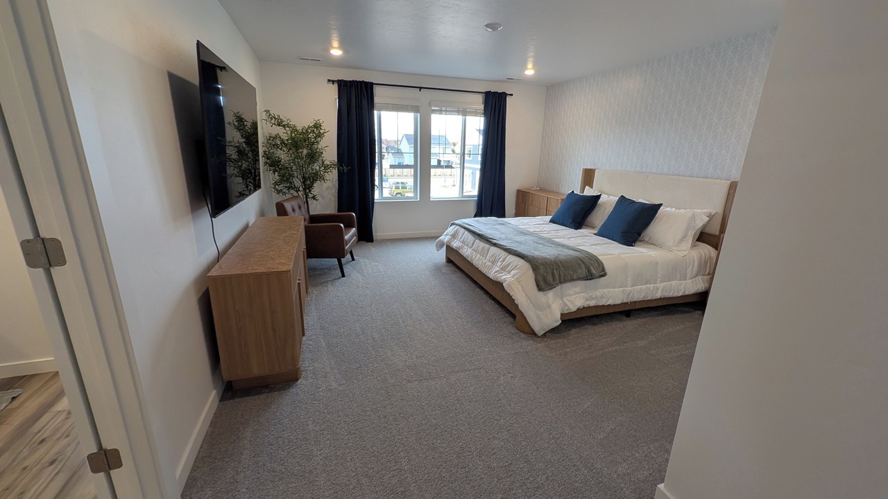 Photo of Bedroom in Eagle