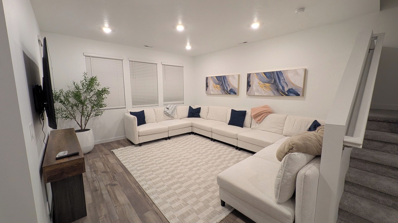 Photo of Livingroom in Eagle