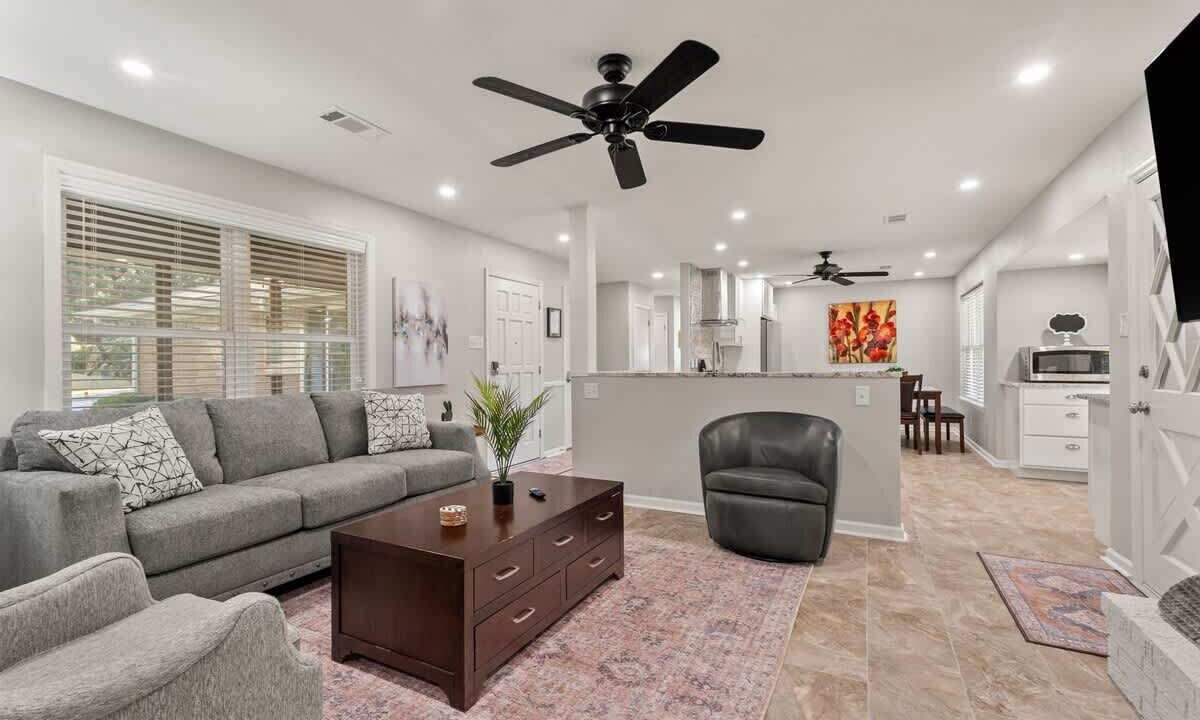 Photo of Livingroom in Fort Smith