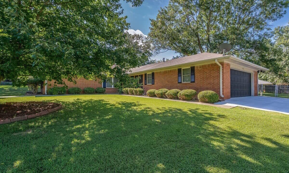 Photo of Outdoor in Fort Smith