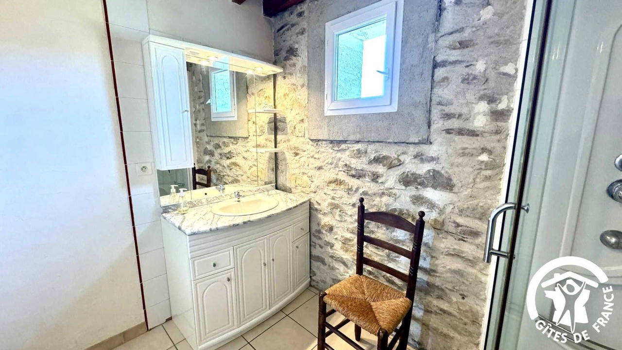 Photo of Bathroom in Limoux