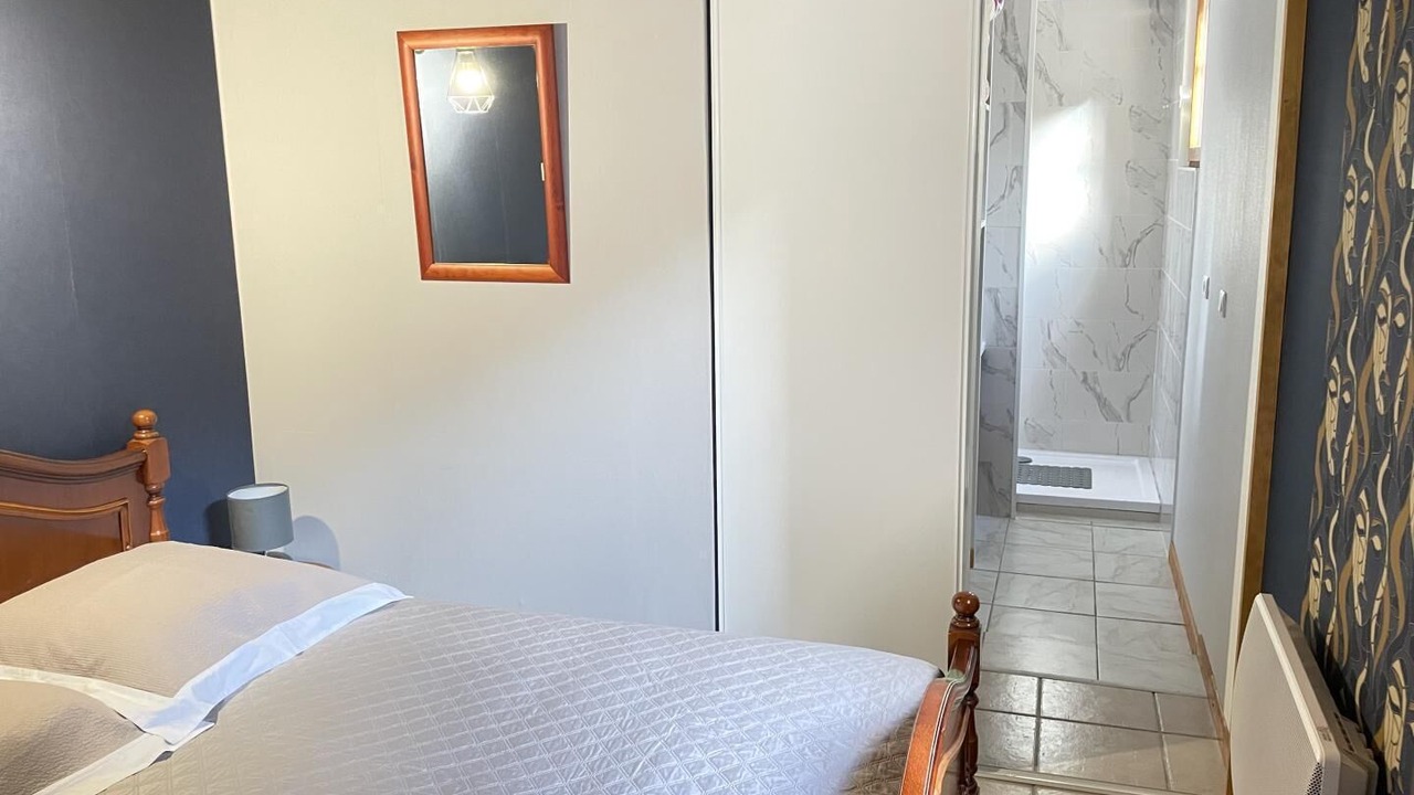 Photo of Bedroom in Roquefort-des-Corbieres