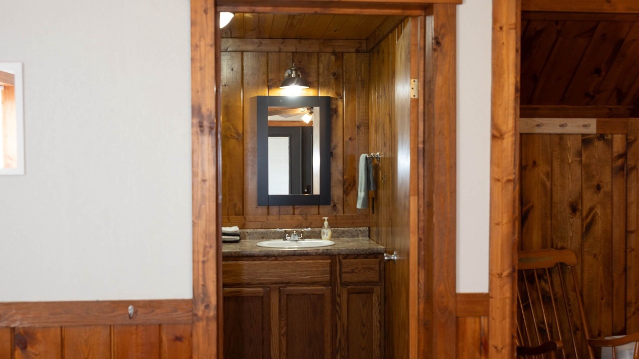 Photo of Bathroom in Helenwood