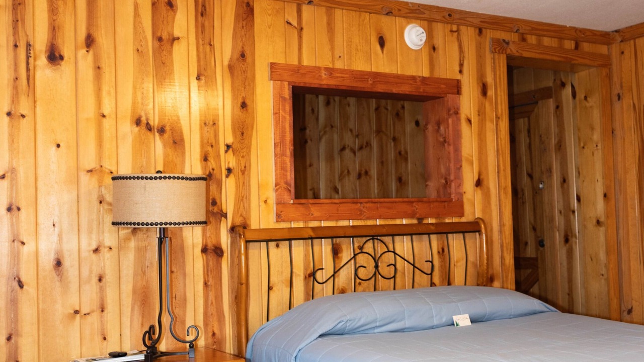 Photo of Bedroom in Helenwood