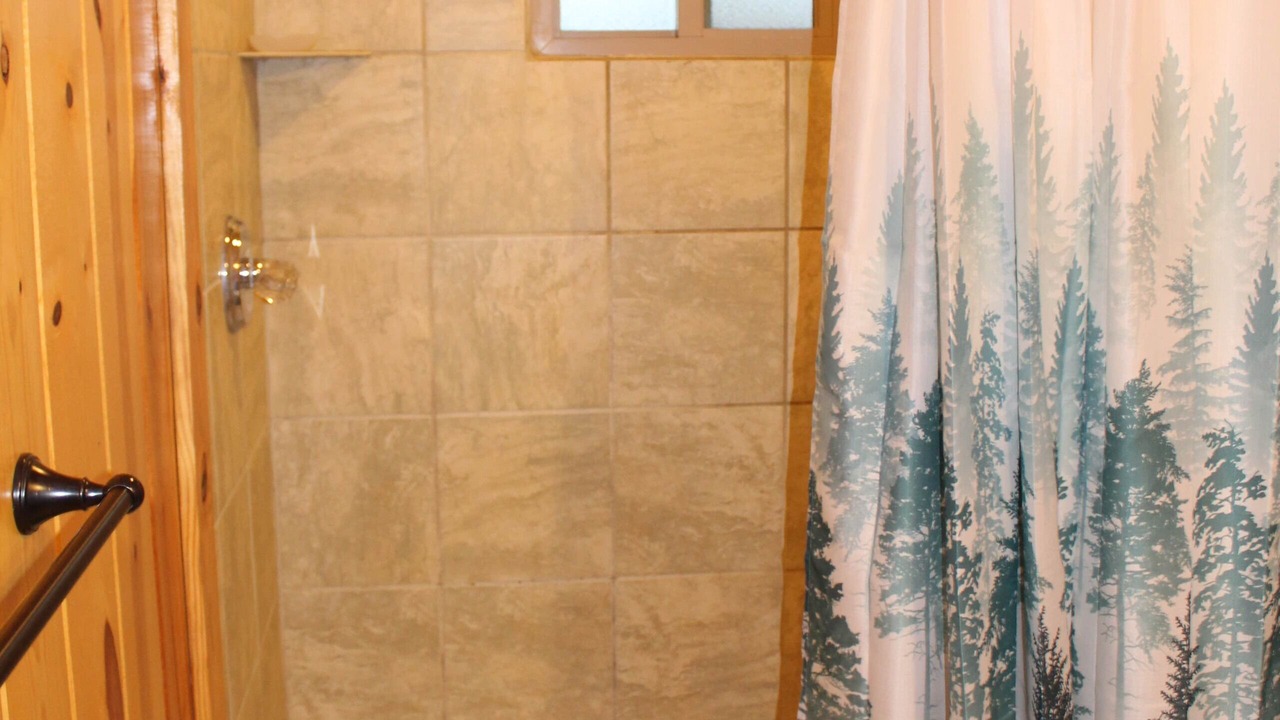 Photo of Bathroom in Helenwood