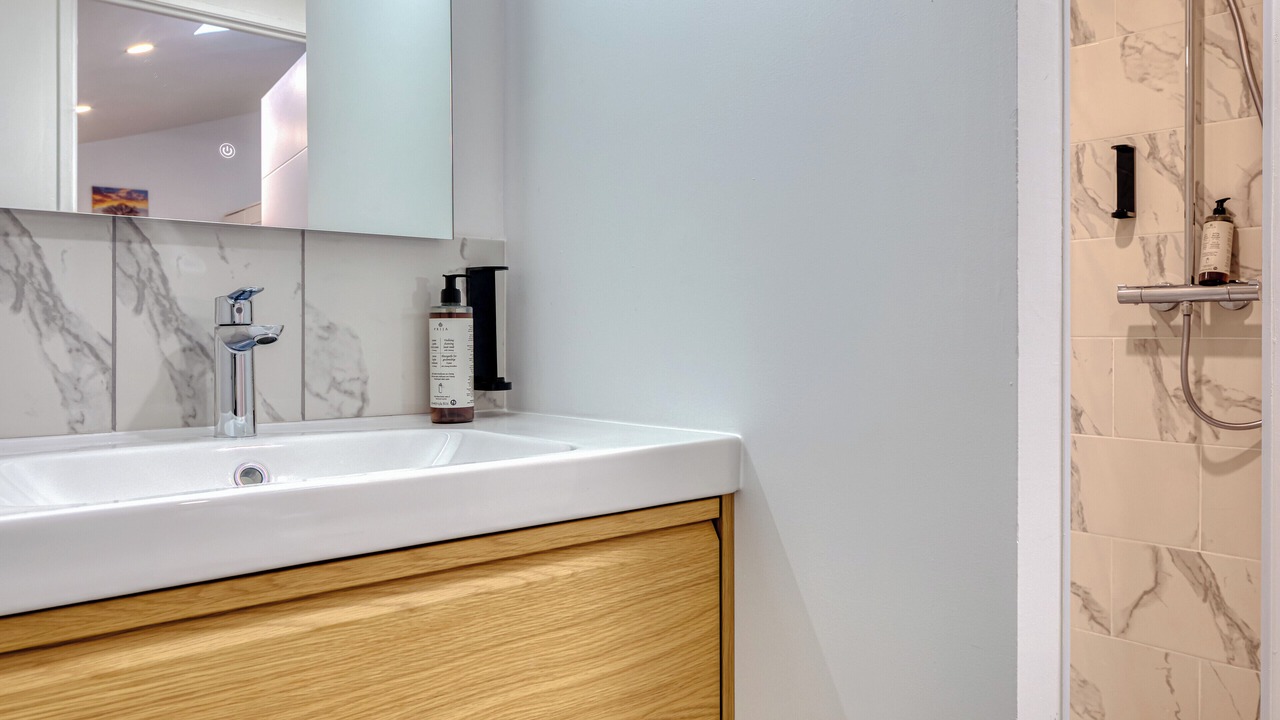 Photo of Bathroom in Quartier Saint-Marc - Croix de Pierre - Saint-Nicaise