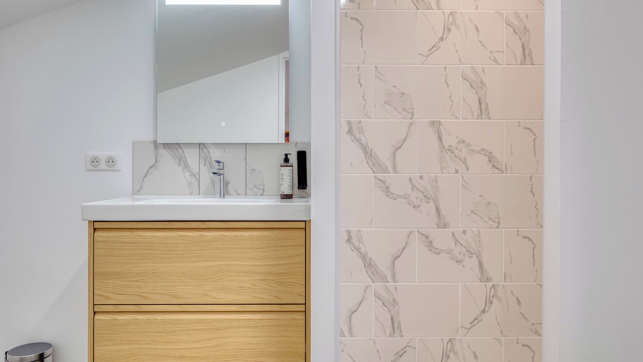 Photo of Bathroom in Quartier Saint-Marc - Croix de Pierre - Saint-Nicaise
