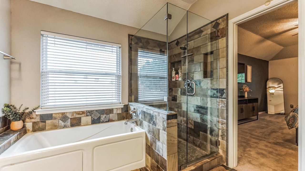 Photo of Bathroom in Allen