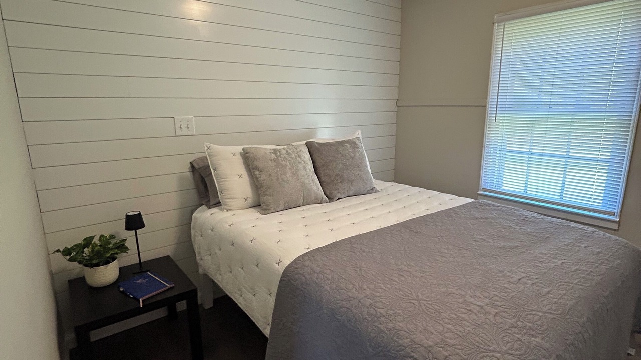 Photo of Bedroom in Cleveland