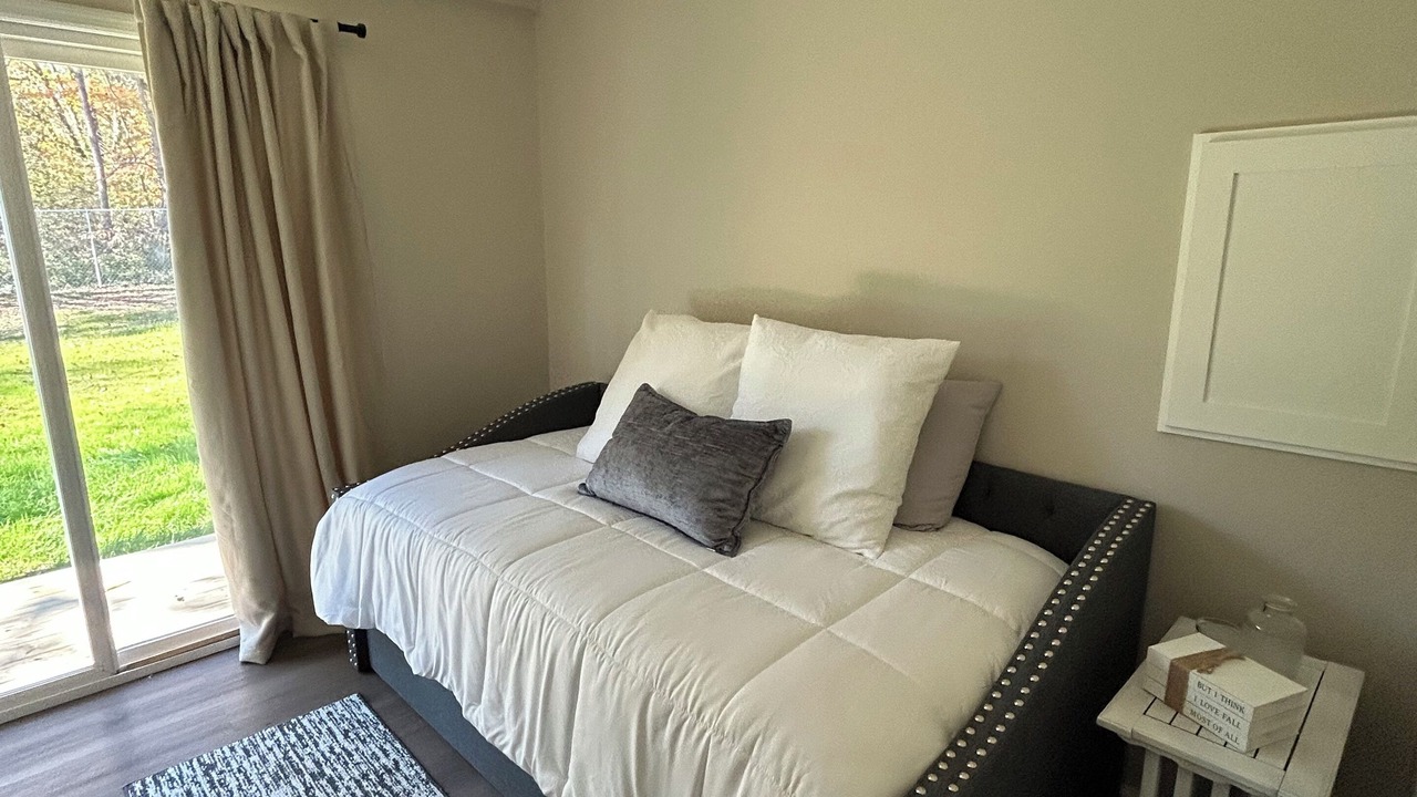 Photo of Bedroom in Cleveland