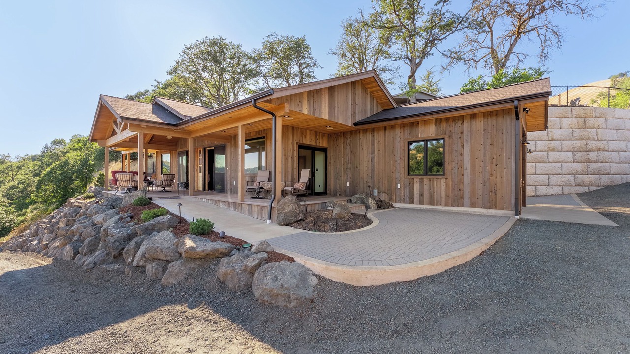 Photo of Outdoor in Roseburg