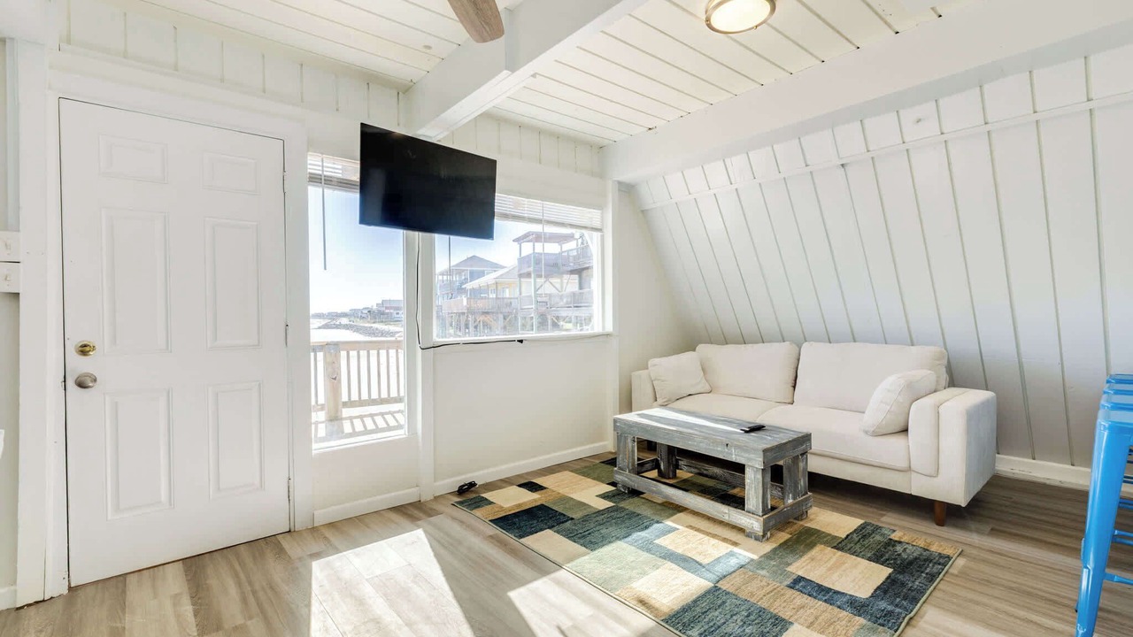 Photo of Livingroom in Surfside Beach