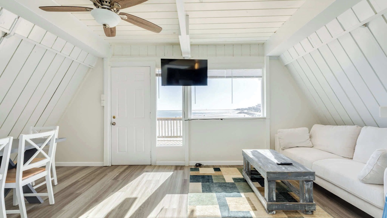 Photo of Livingroom in Surfside Beach