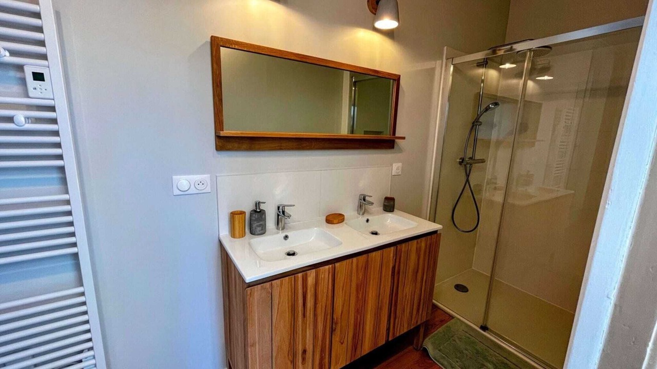 Photo of Bathroom in Autun