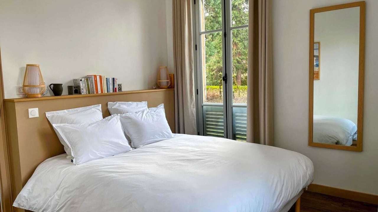 Photo of Bedroom in Autun