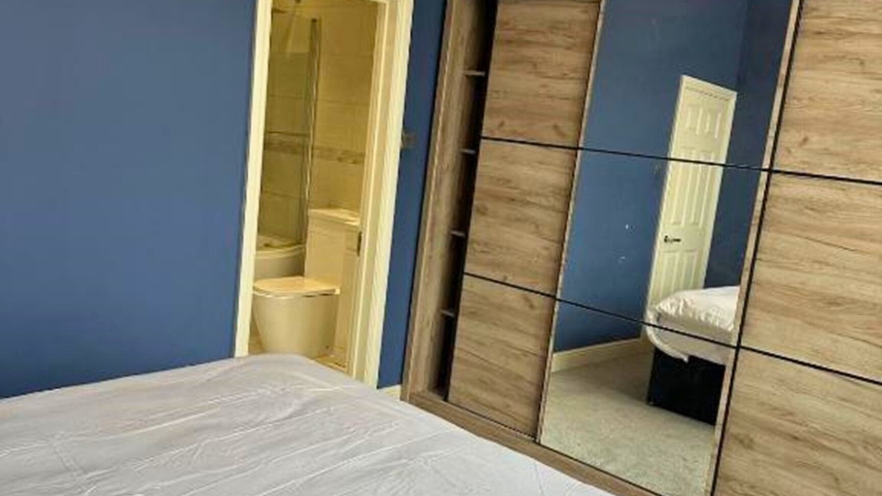 Photo of Bedroom in Ealing Common