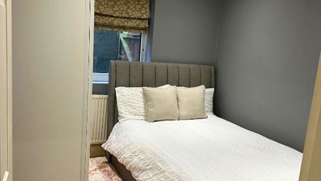Photo of Bedroom in Ealing Common