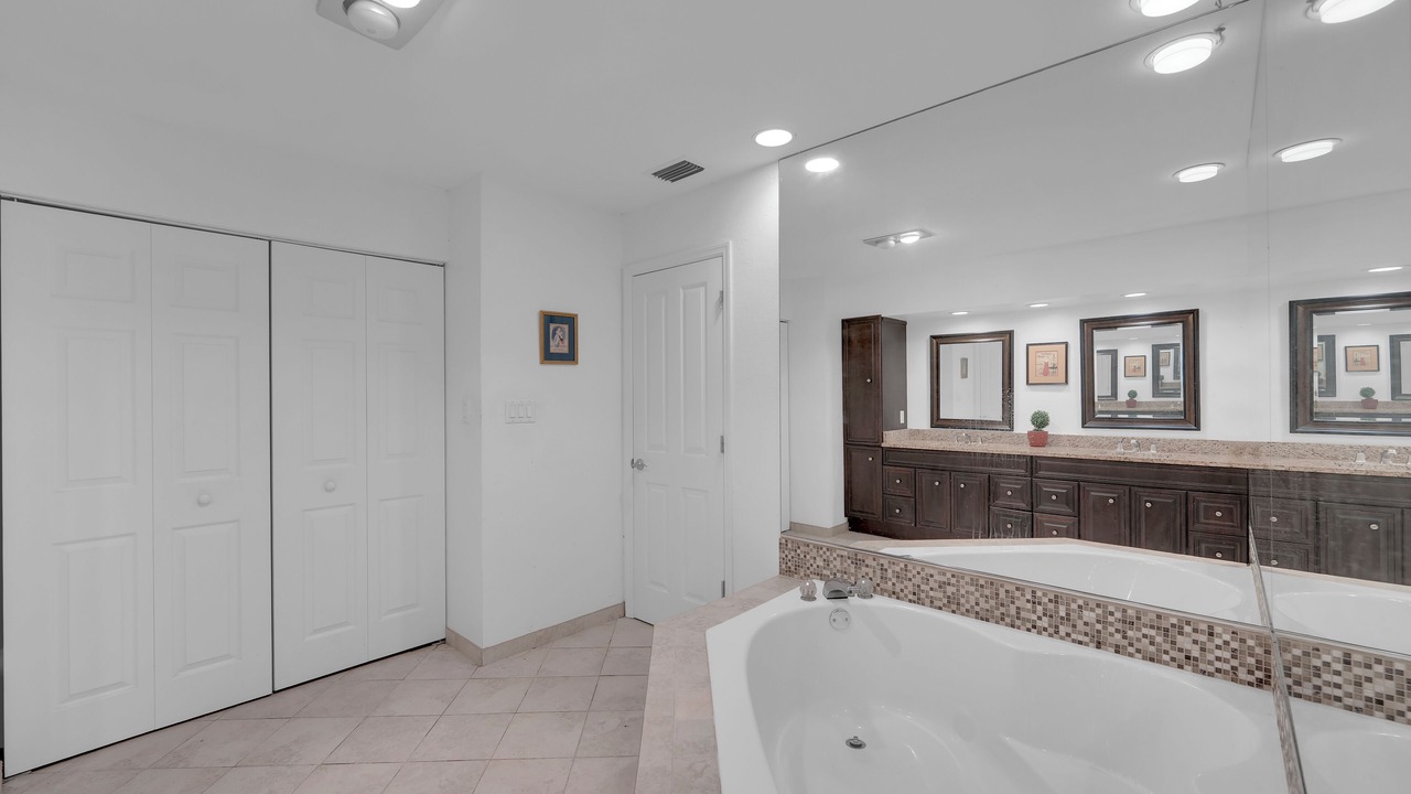 Photo of Bathroom in Biggar