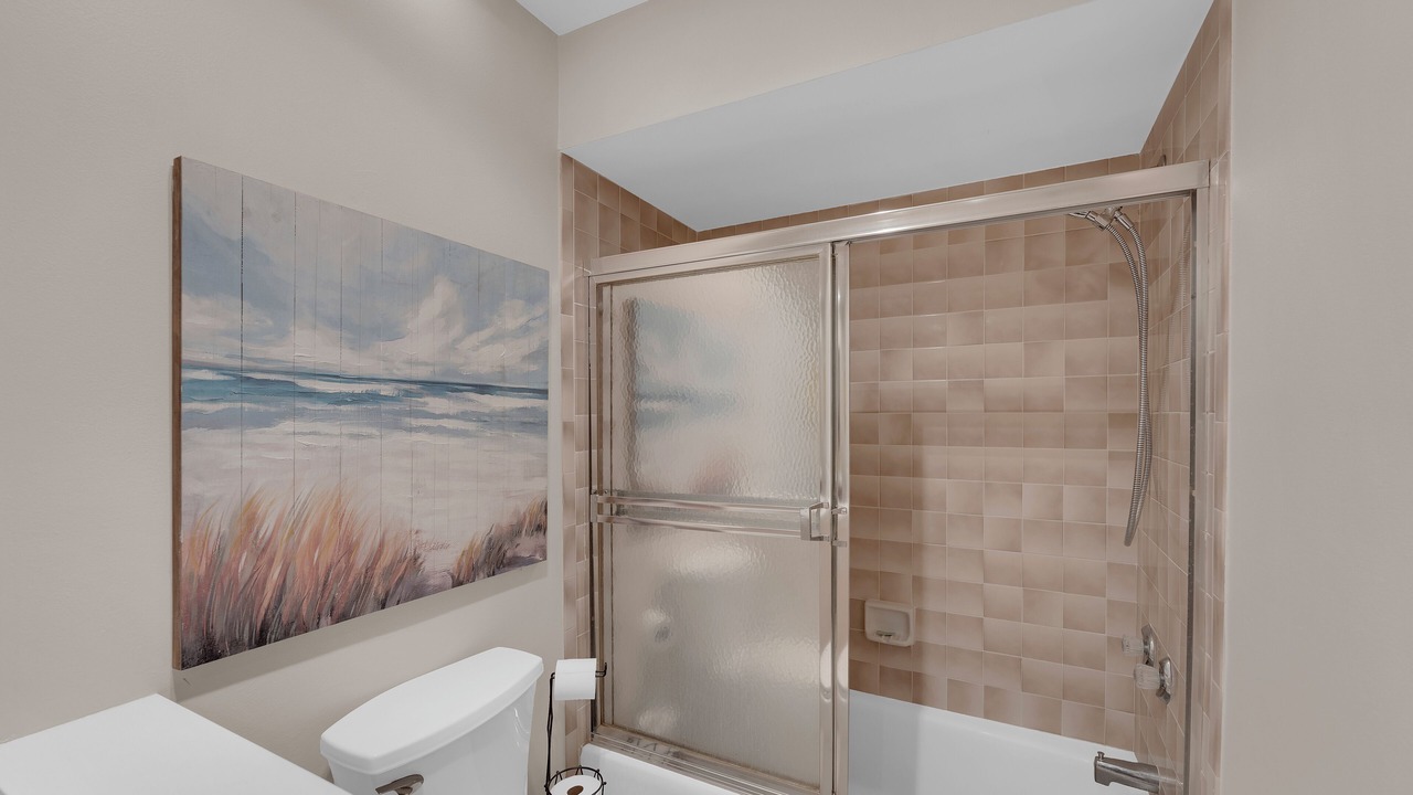 Photo of Bathroom in Biggar