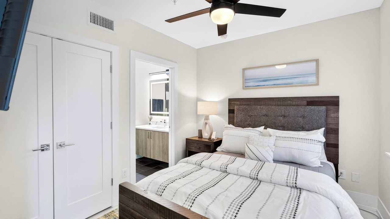 Photo of Bedroom in Downtown