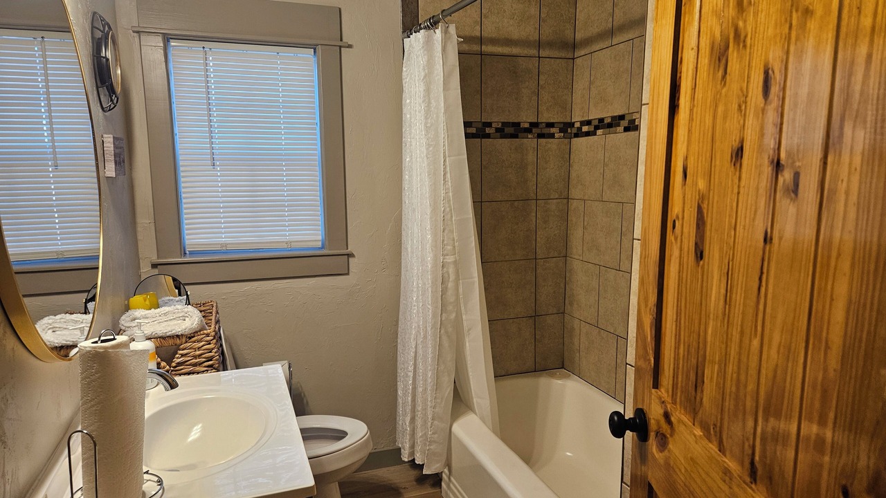 Photo of Bathroom in Central Oklahoma City