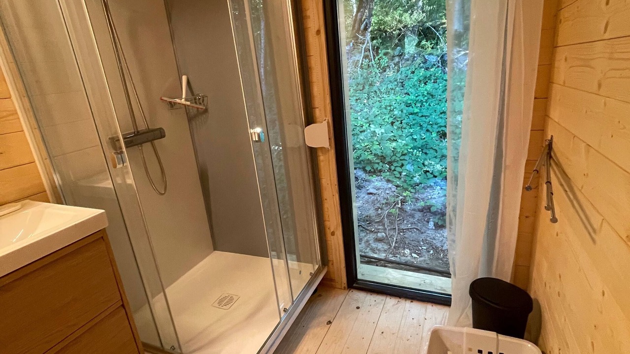 Photo of Bathroom in Jassat