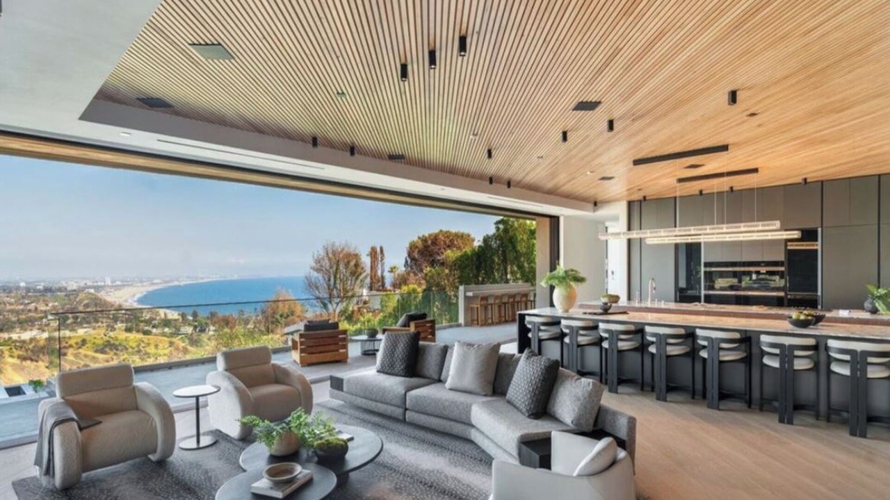 Photo of Others in Pacific Palisades
