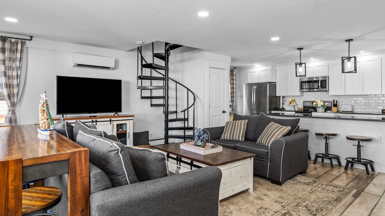 Photo of Livingroom in Sterling Forest