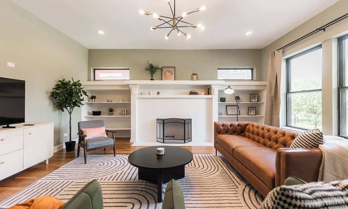 Photo of Livingroom in Kenwood