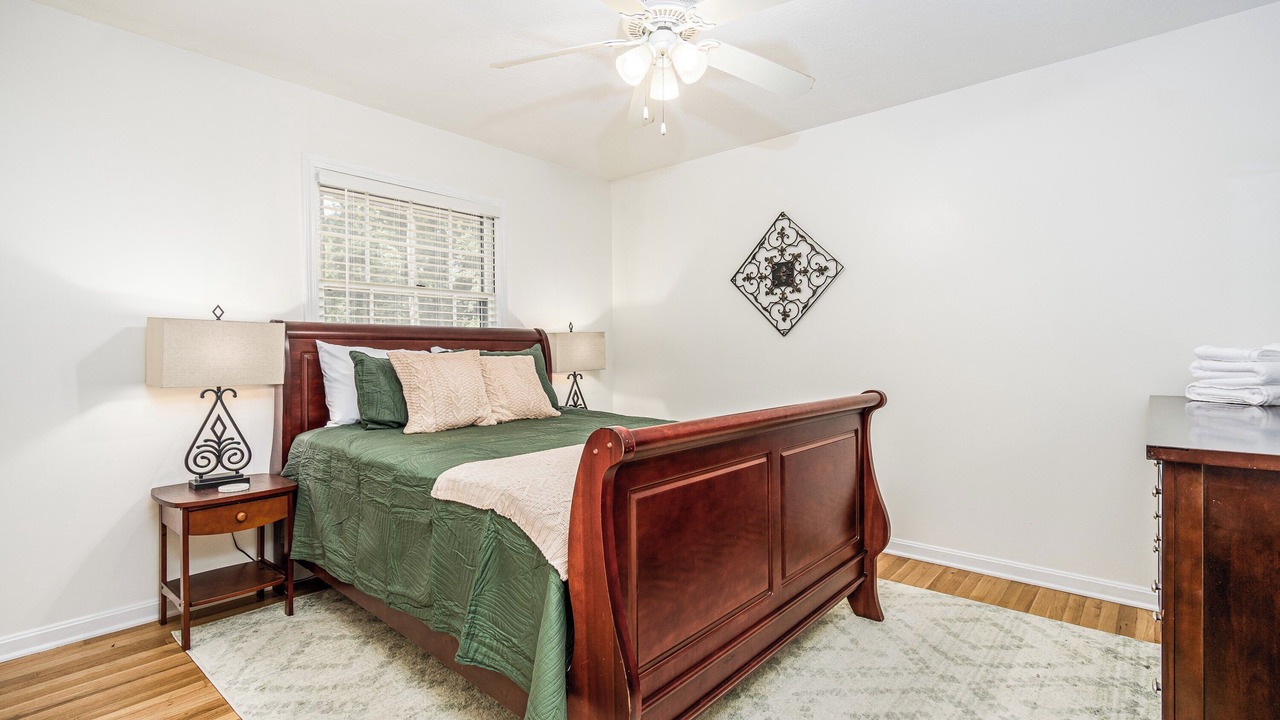 Photo of Bedroom in Lilburn