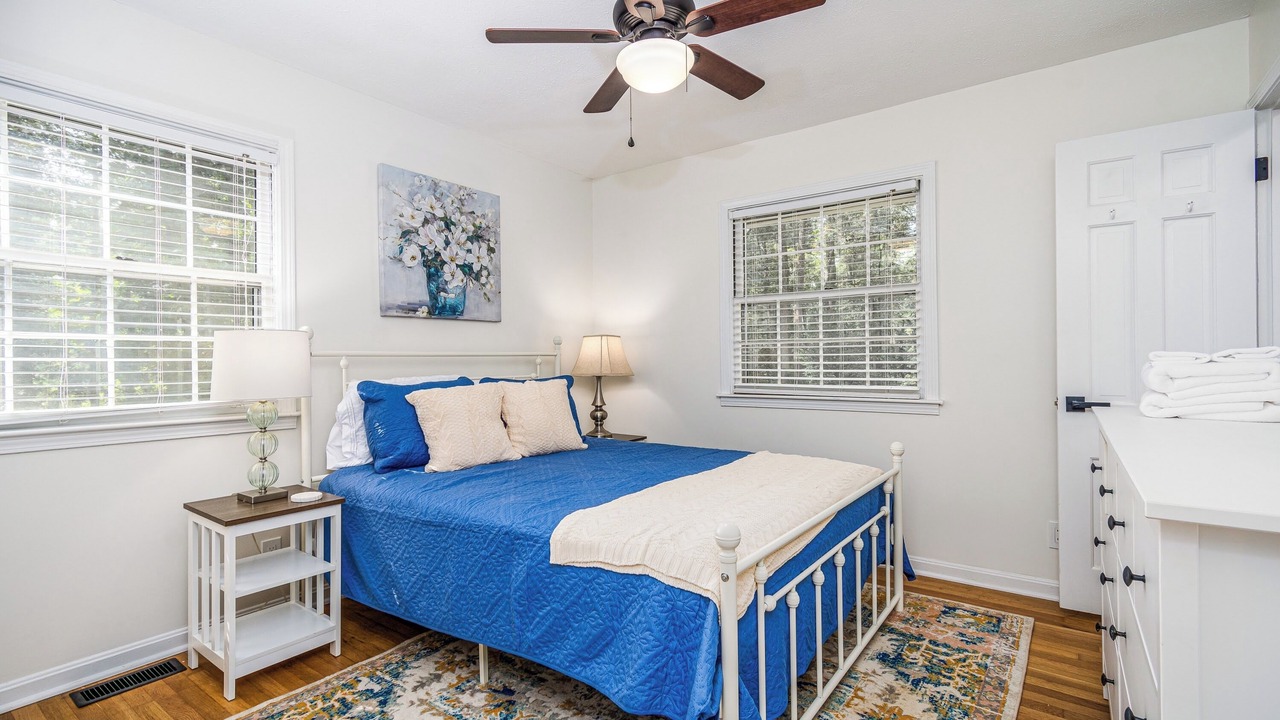 Photo of Bedroom in Lilburn