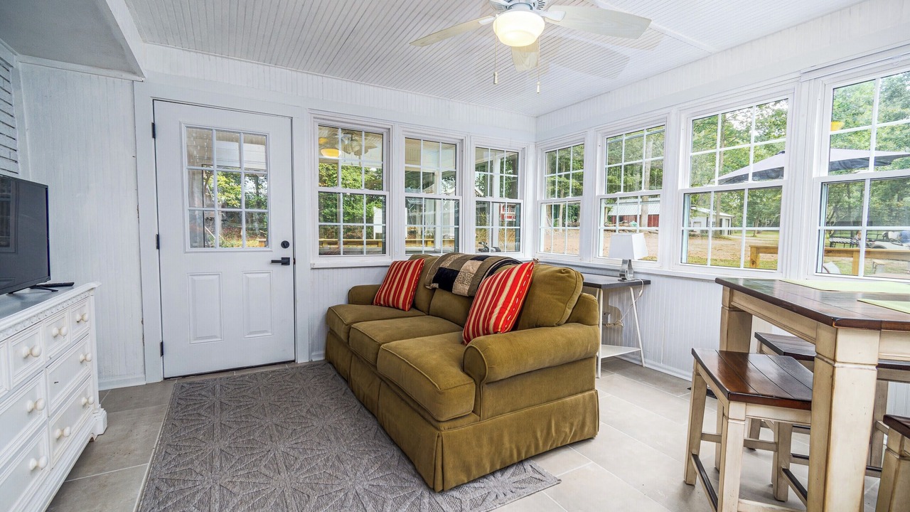 Photo of Livingroom in Lilburn