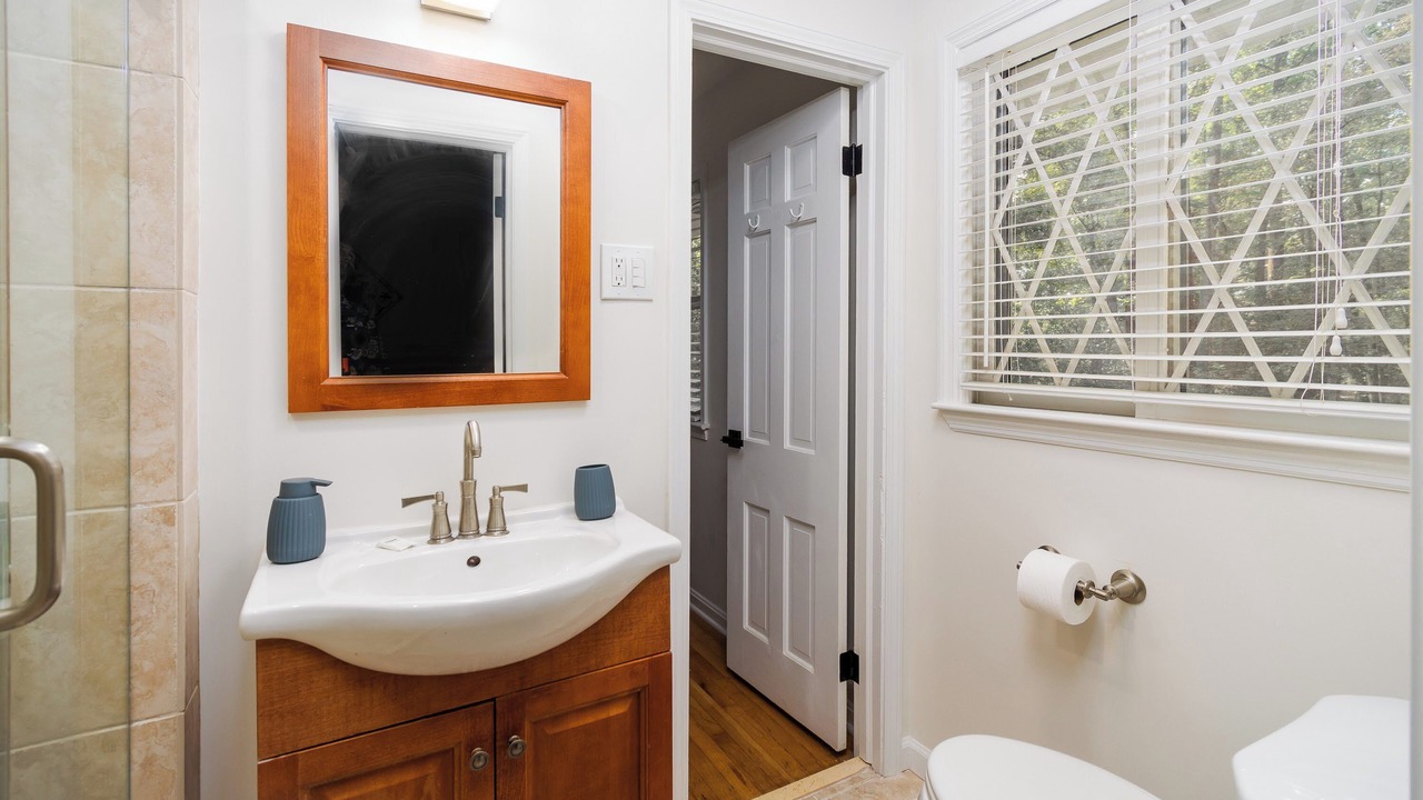Photo of Bathroom in Lilburn