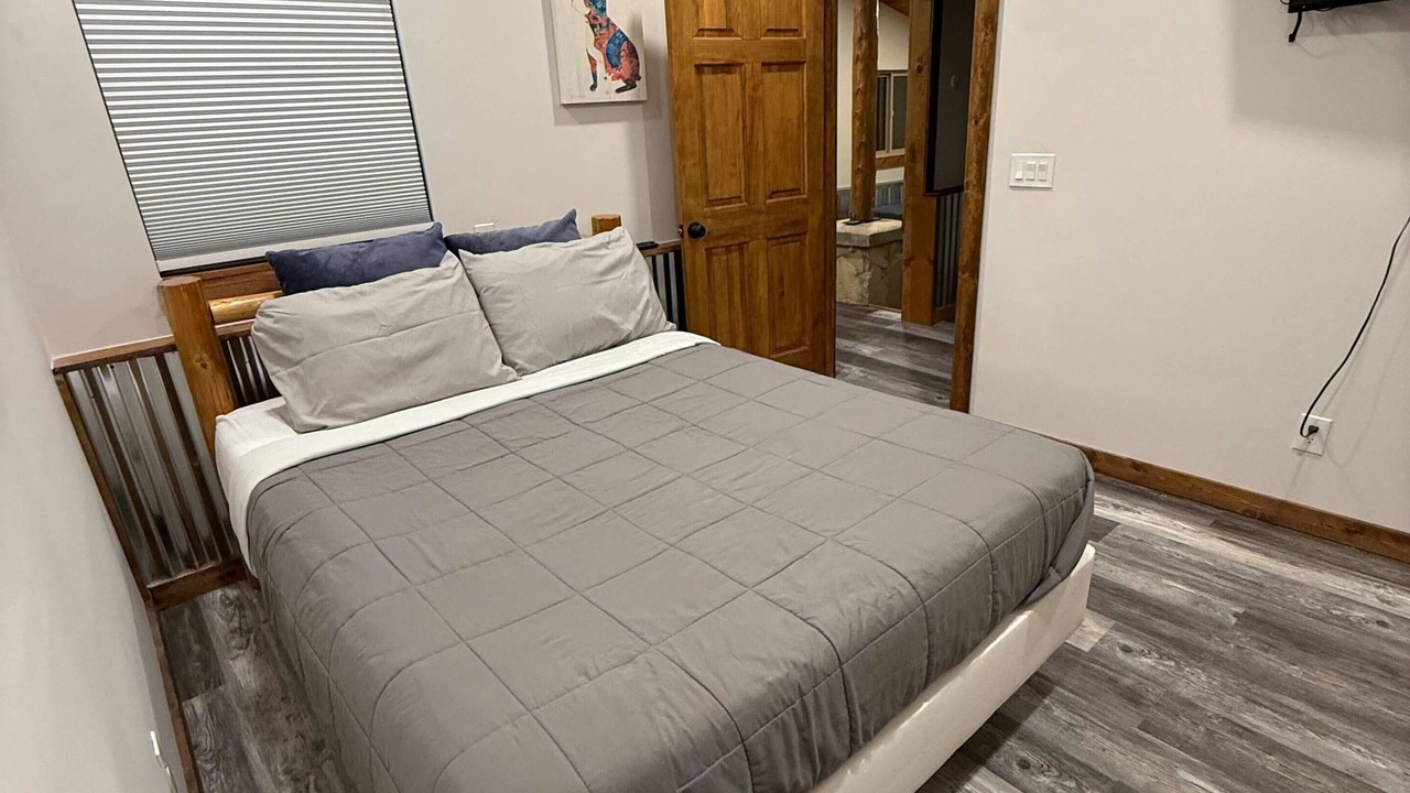 Photo of Bedroom in Silver Summit