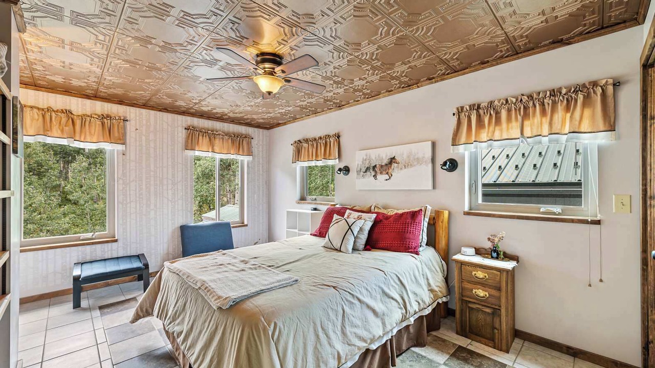 Photo of Bedroom in Silver Summit